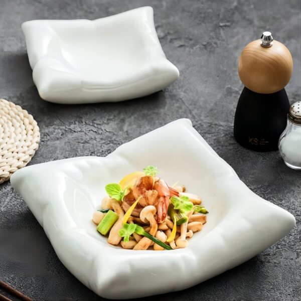 Pillow molecular cuisine ceramic plate