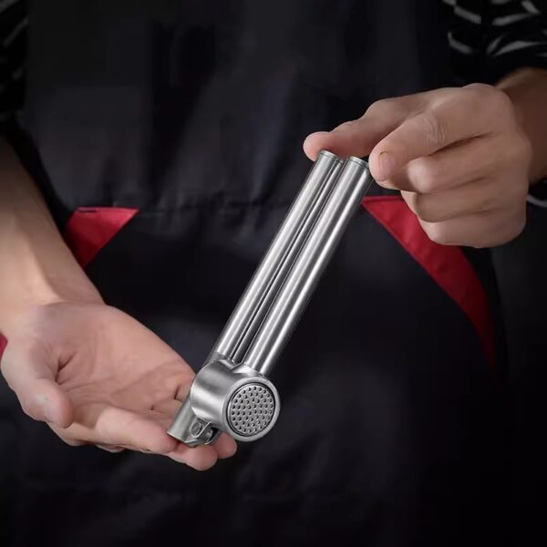 Long handle 304 stainless steel garlic press - Image 3