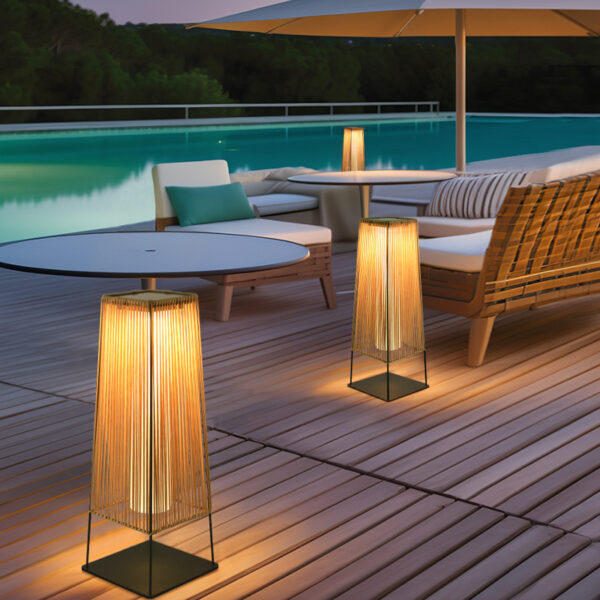 KJ055ip65-solar-garden-floor-light Solar outdoor garden floor lamp glowing warm light in modern patio garden seating area for villa and hotel landscape lighting